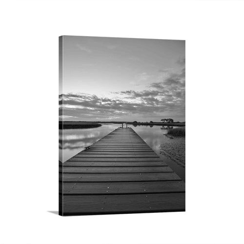 Dock in black & white